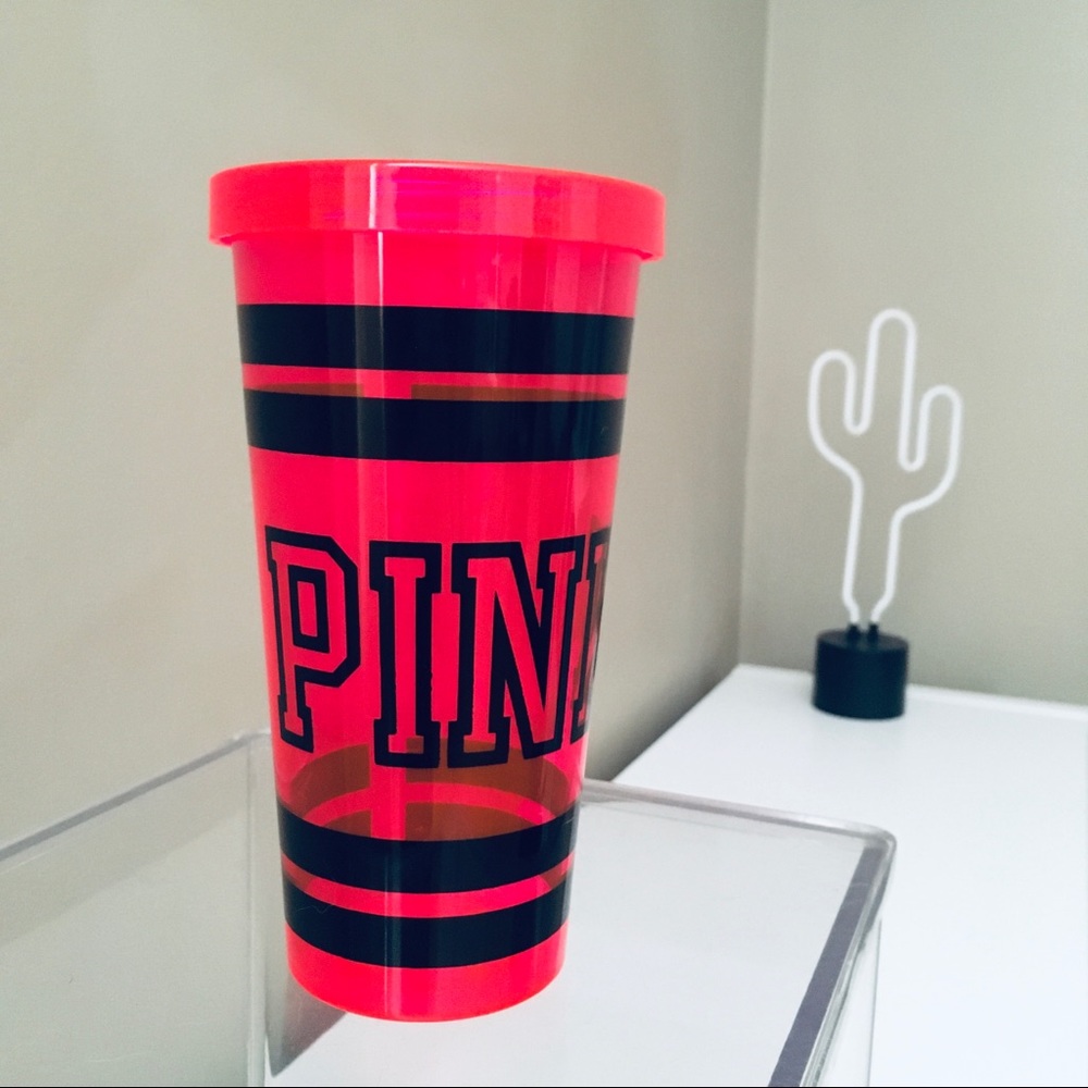 ๐FW2P/$35 VS PINK neon tumbler XL add on